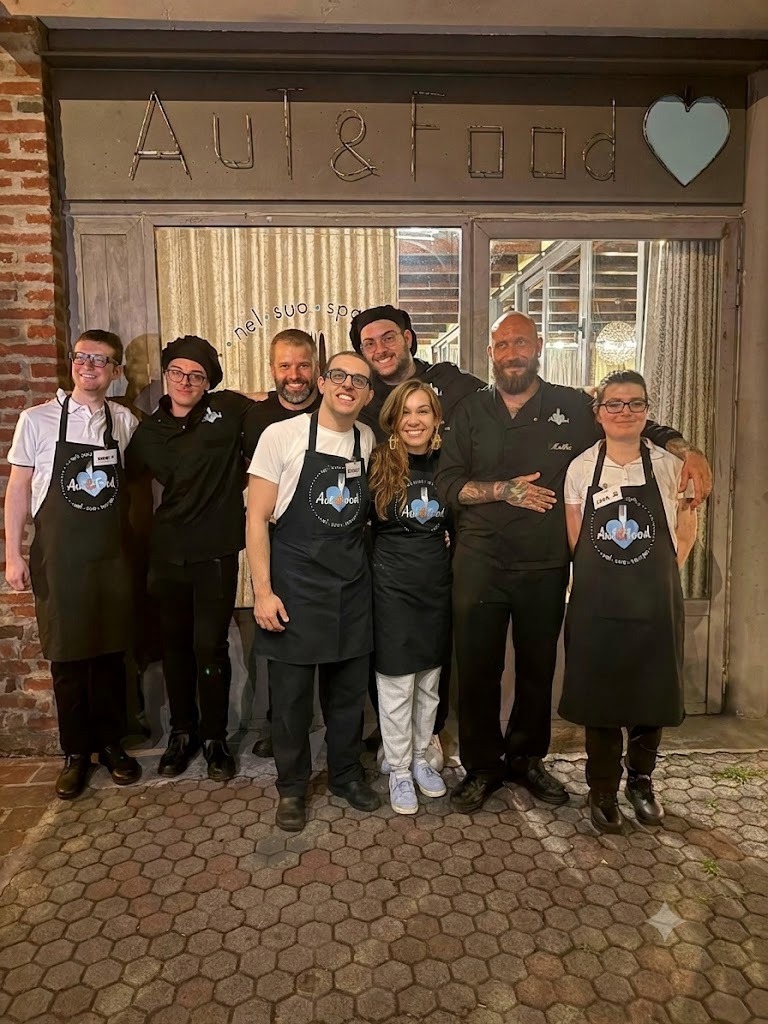 I ragazzi di Aut&Food al lavoro